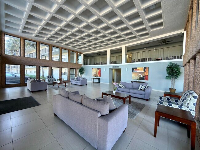 Foto del edificio - 9440 SW 8th St