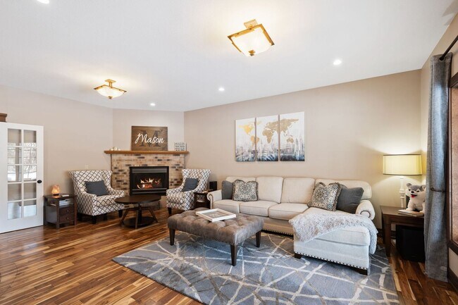 Building Photo - Executive-Level Rental Offering in SW Woodbury — Space, Privacy & High-End Finishes