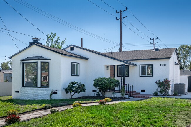 FRONT OF HOUSE - 1011 N Florence St
