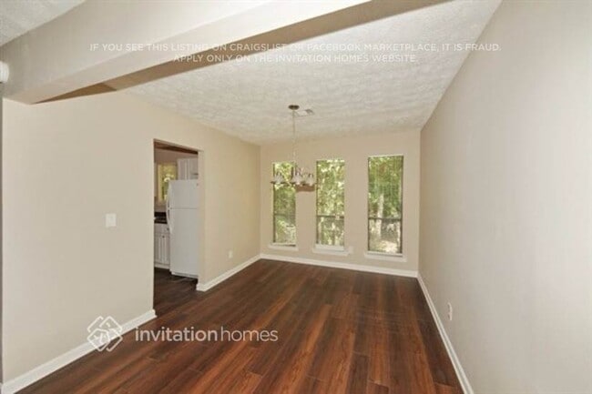 Foto del edificio - 2399 Stonebridge Ln
