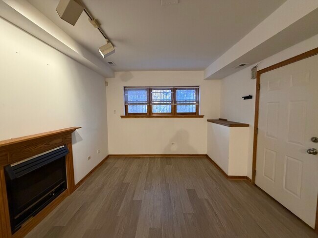 Foto del edificio - 1969 W Evergreen Ave