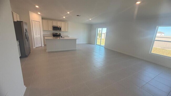 Building Photo - 4742 Katrina Dr