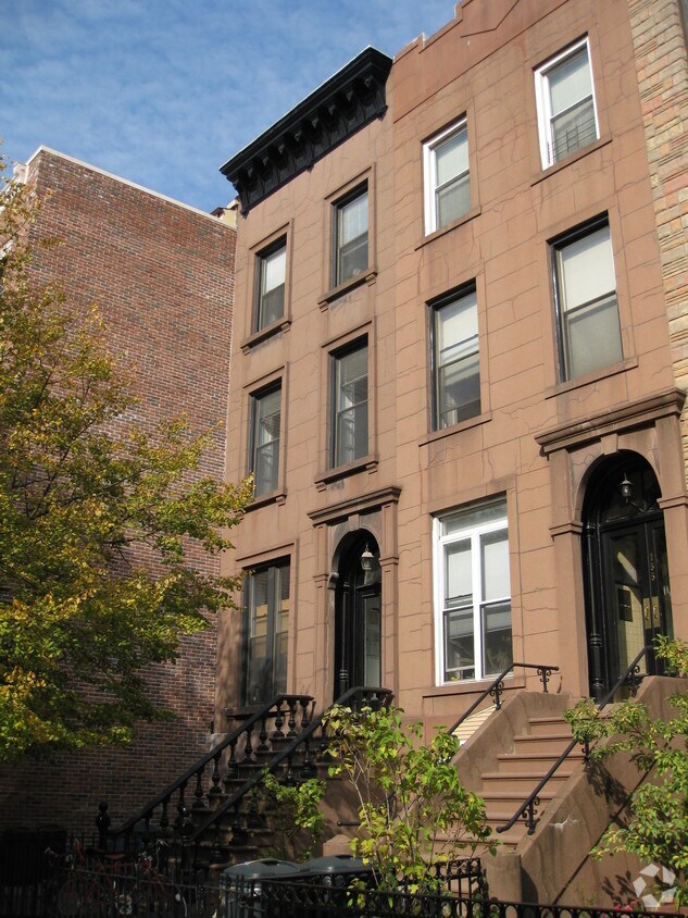 Building Photo - 153 Carroll St