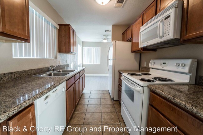 2 br, 2 bath House - 1804 N Decatur Blvd #203 photo'