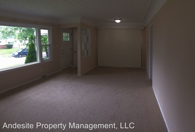 Building Photo - 20751 Bowling Green Rd