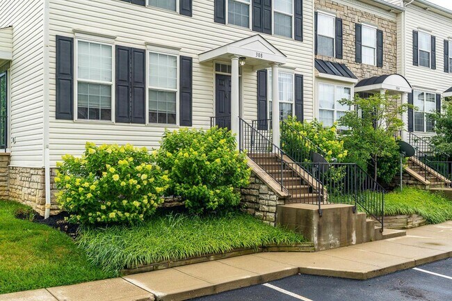 Building Photo - 308 Oxford Oak Dr