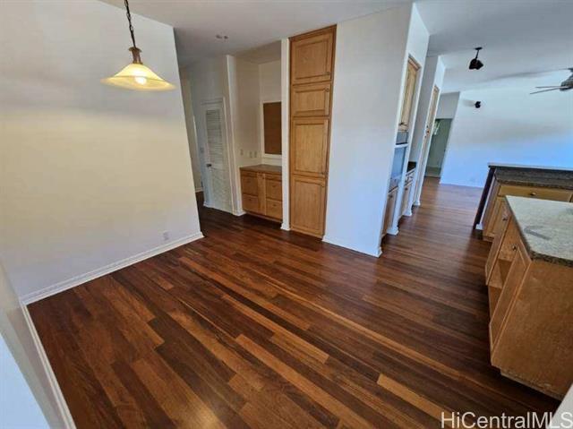 Building Photo - 3310 Halelani Dr