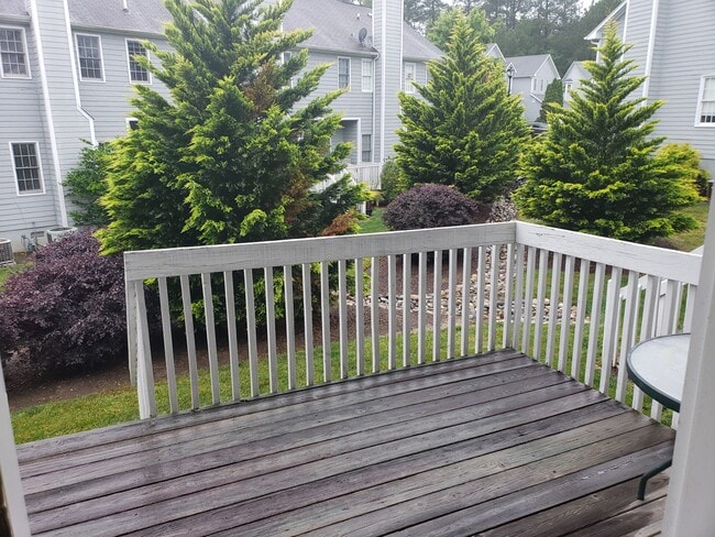 Back patio - 8231 Hempshire Pl