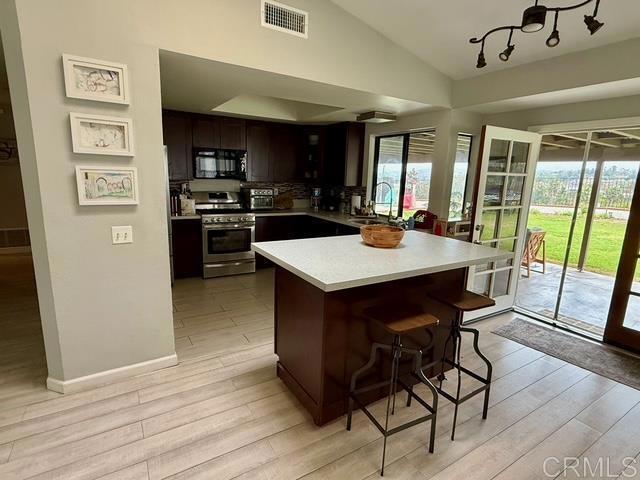 Building Photo - 5211 Robinwood Dr