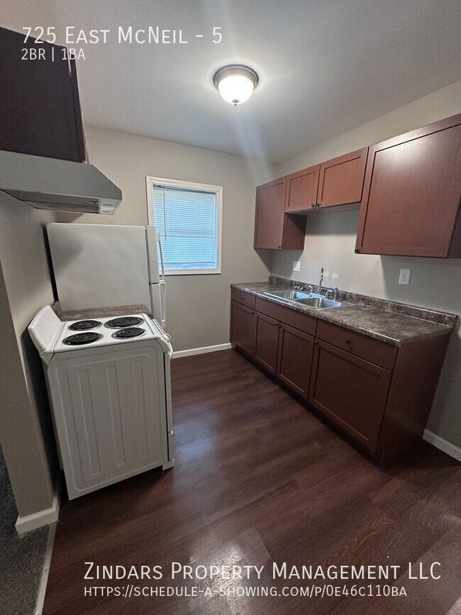 Foto del edificio - 725 East McNeil-5