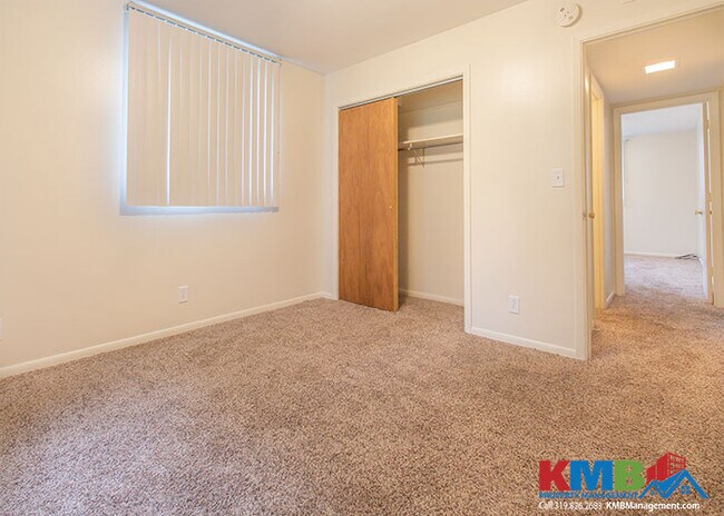 Foto del edificio - 1155 Ridge Dr