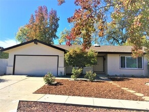 Building Photo - 10891 Santa Teresa Dr