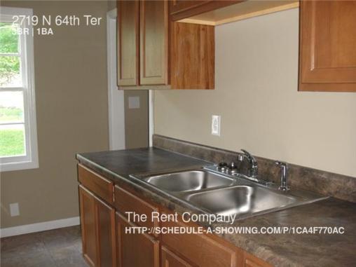 Primary Photo - 2719 N 64th Ter