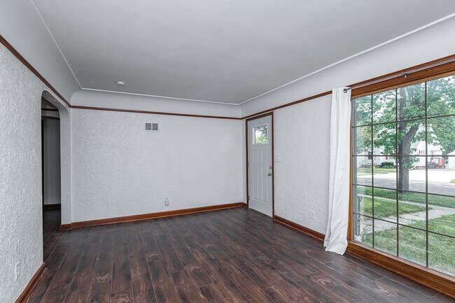 Foto del edificio - 921 11th St SE