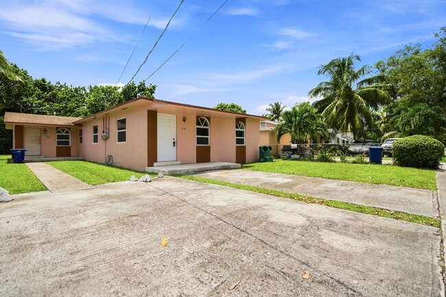 Building Photo - 872 NW 108th St
