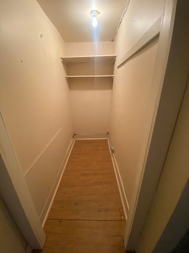 Building Photo - Duplex at 105 Buchanan Street