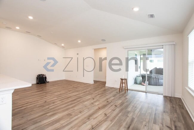 Building Photo - 277 Rambling Brk Trl