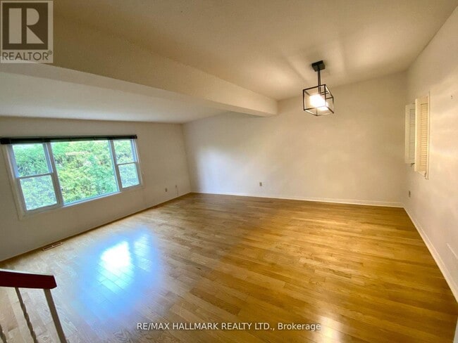 Building Photo - 1 Red Maple Ct