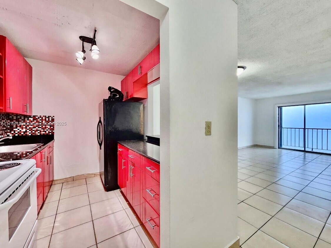 Foto principal - 424 SW 7th St