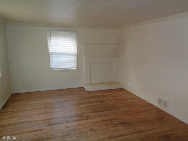 Building Photo - 2 br, 1 bath House - 22411 Oconnor St