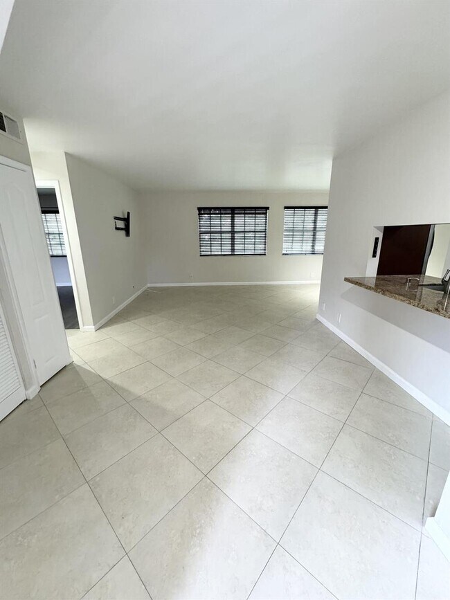 Foto del edificio - 8886 SW 3rd St
