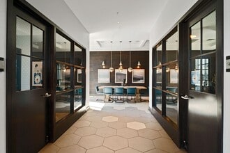 Building Photo - Peyton Stakes