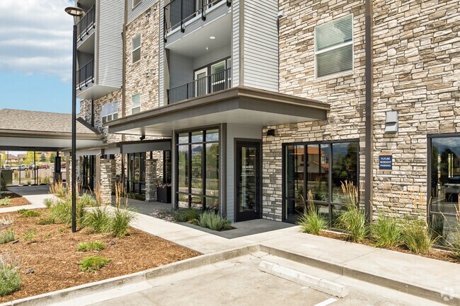 Entrada del edificio - The Madison at Stetson Hills