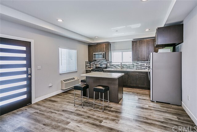 Foto del edificio - 822 E 25th St