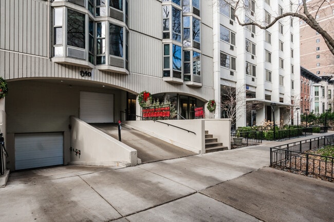 Foto del edificio - 1340 N Dearborn St