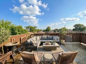 Building Photo - 489 Upper Gage Ave