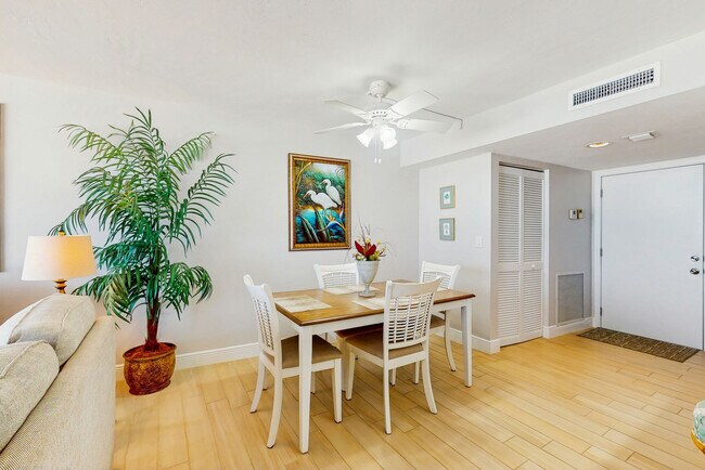Foto del edificio - 26300 Hickory Blvd