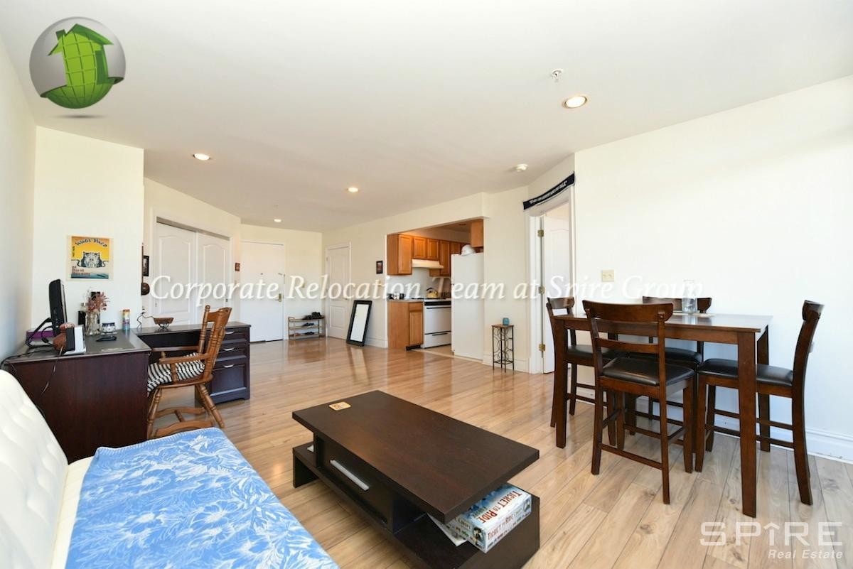 Living Area - 1919 24th Ave