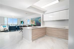 Foto del edificio - 300 Sunny Isles Blvd