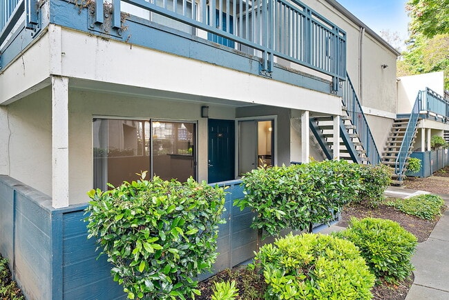 Building Photo - Stevenson Place