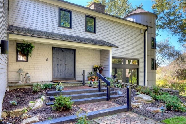 Building Photo - 30 Hazard Rd