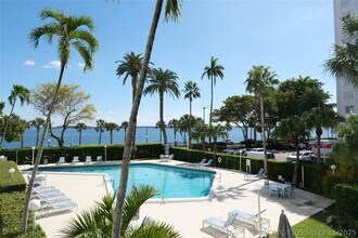 Building Photo - 1408 Brickell Bay Dr