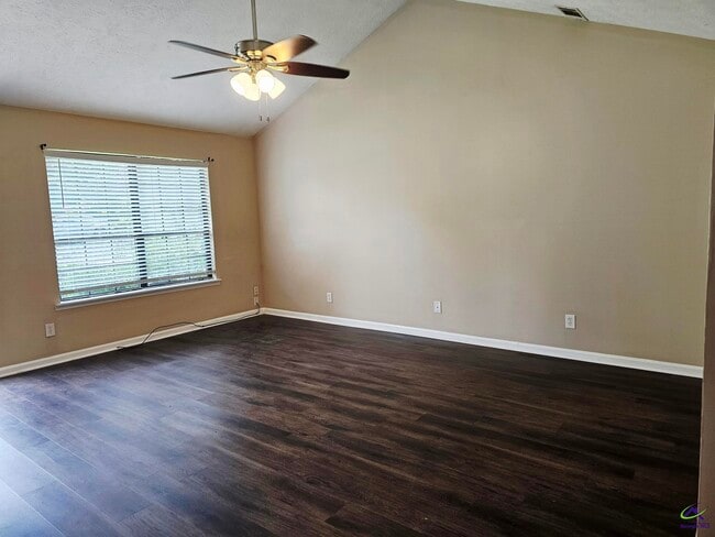 Building Photo - 107 Wrights Mill Cir
