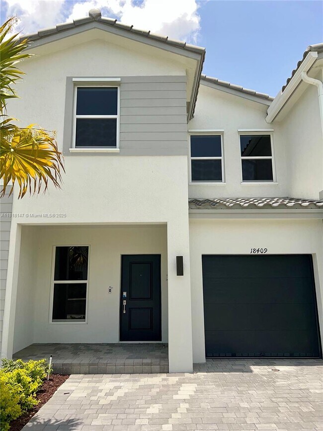 Foto del edificio - 18409 SW 1st St