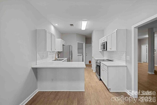 Foto del edificio - 8413 Belstead Brook Ct