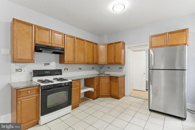 Foto del edificio - 5538 Chancellor St