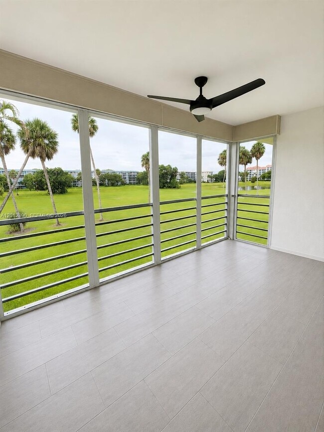 Building Photo - 903 Cypress Terrace
