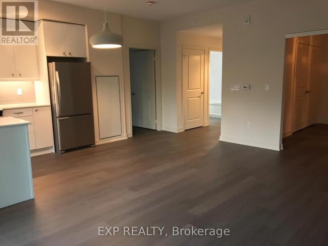 Building Photo - 555 William Graham Dr