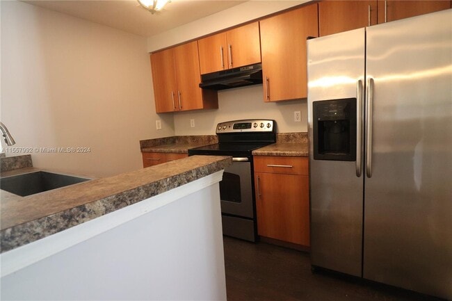 Building Photo - 5800 W Sample Rd