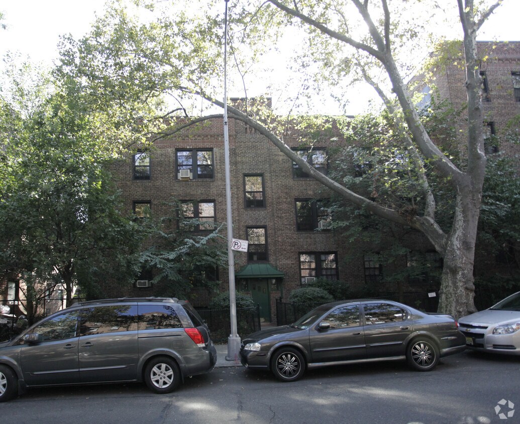 Building Photo - 43-13 47th St