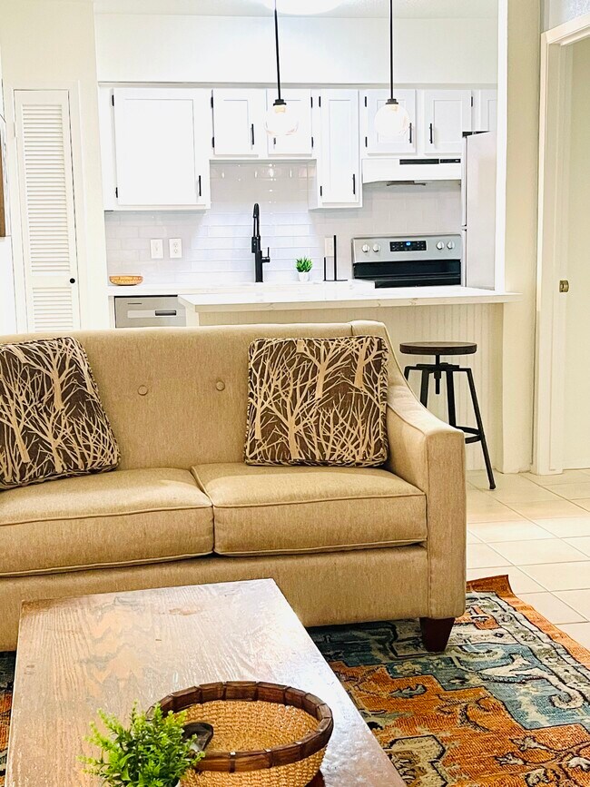 Photo - 2224 S Piney Point Rd Apartment