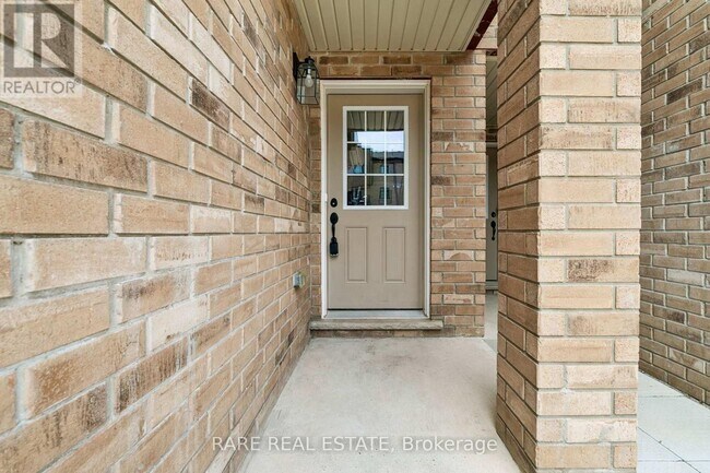 Building Photo - 55 Hay Ln.