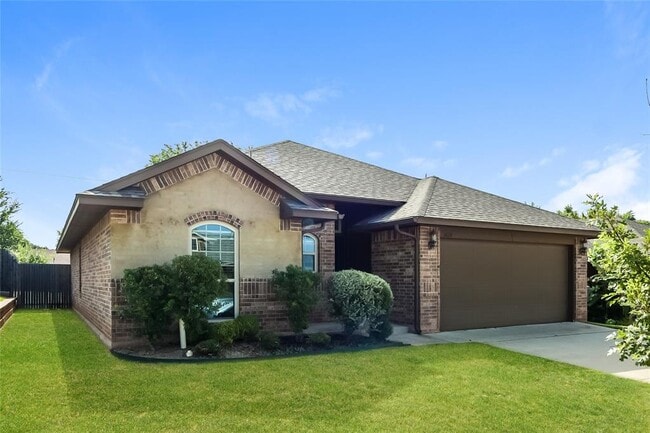 Building Photo - 3609 Truman Dr