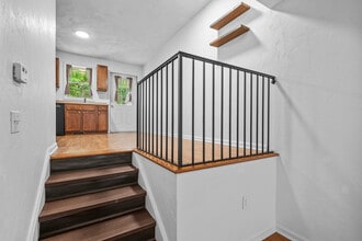 Building Photo - 1304 Breed St
