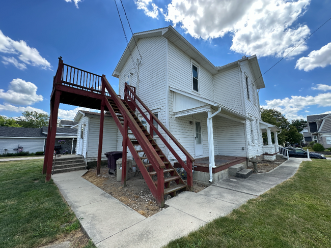 Building Photo - 403 S Main St