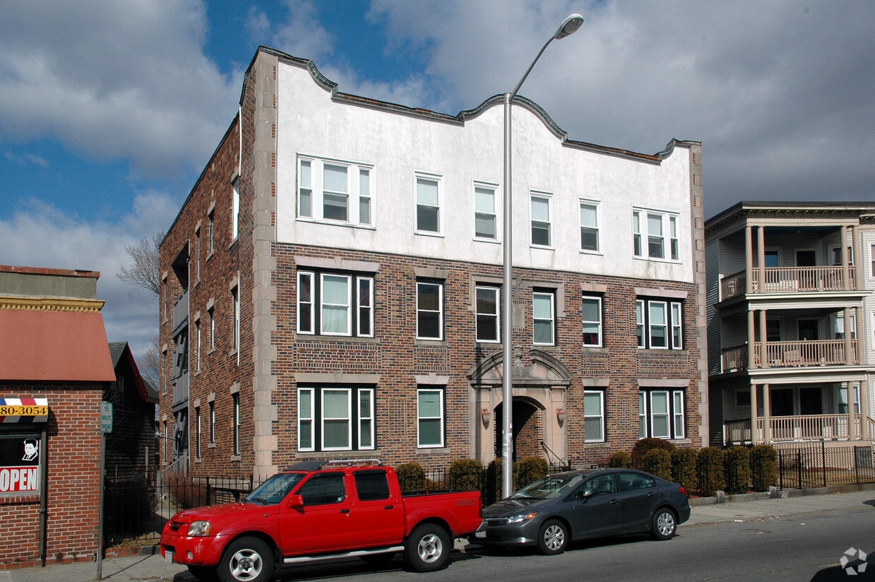 Primary Photo - 203 Lewis St